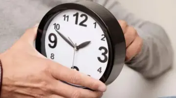 بعد ساعات.. تقديم الساعة 60 دقيقة والبدء بالتوقيت الصيفي 2026